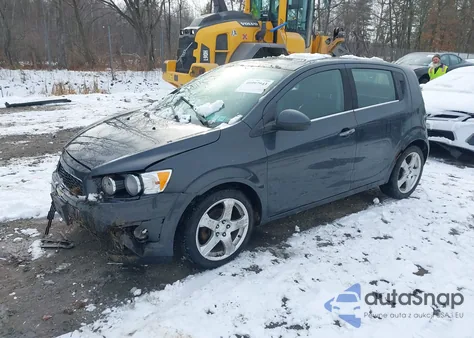 2014 Chevrolet Sonic Ltz Manual из США, поврежденный, VIN 1G1JF6SBXE4173442